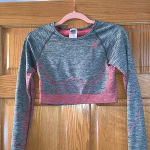 Gymshark long sleeve crop workout shirt size medium